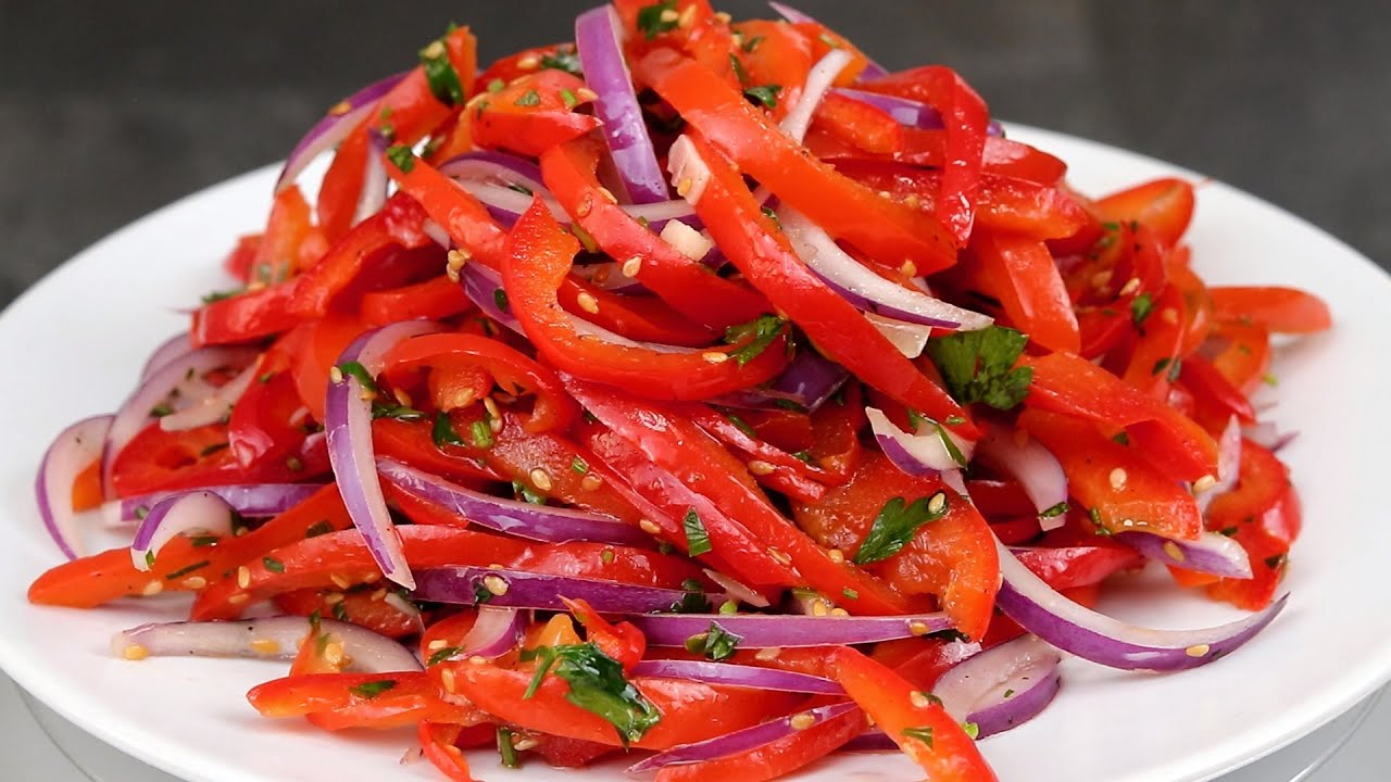 Святковий салат із запеченого болгарського перцю