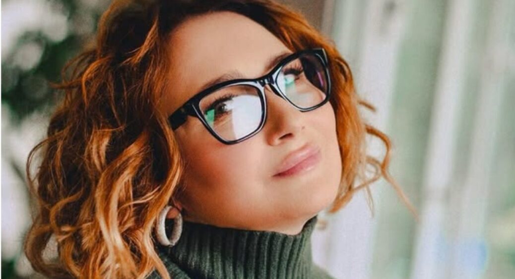 Безмежно щаслива та заручена з дівчиною: Зоя приймає привітання від мами Мозгової та Ющенко 