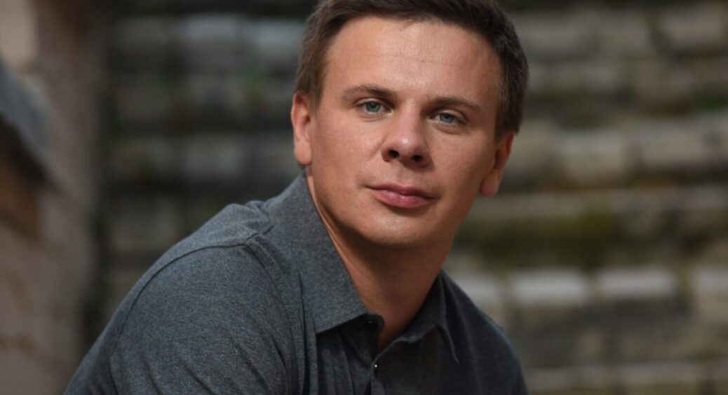 Робота, робота, і ще раз робота: куди зник 41-річний Дмитро Комаров – “Дружити з ним складно” 