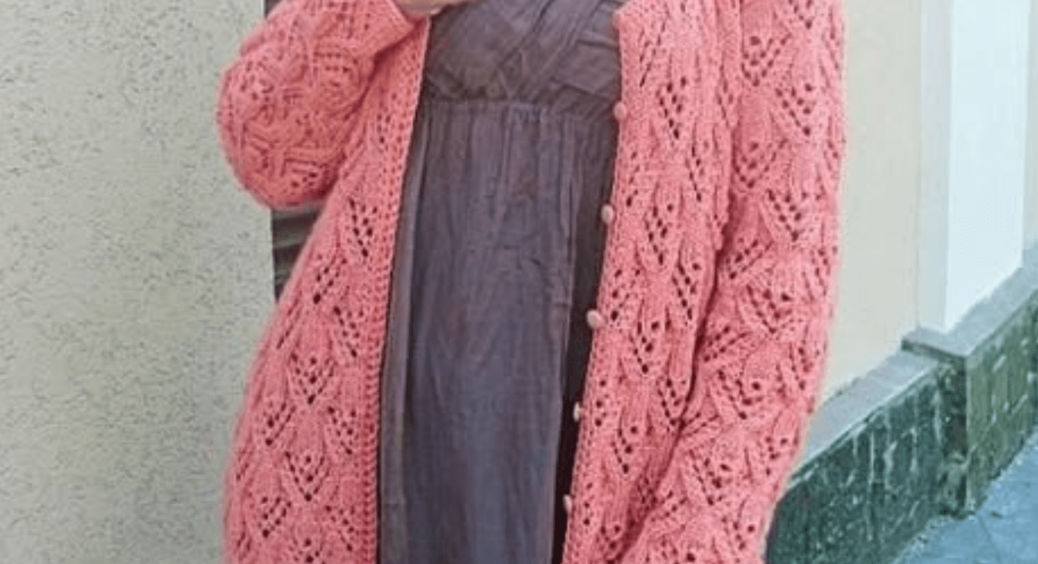 Кардиган спицями: схема в’язання з цікавим візерунком. Якщо дуже хочеться, можна і гачком 