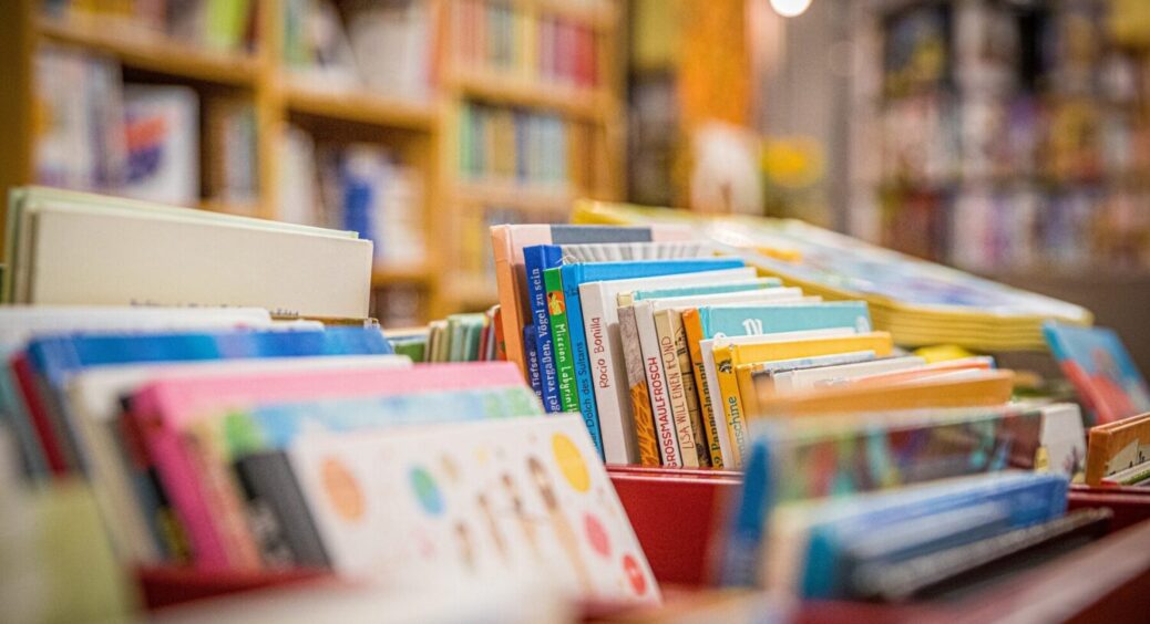 ТОП-10 книг, які повністю змінюють погляд на стосунки між чоловіком і жінкою: все про кохання 