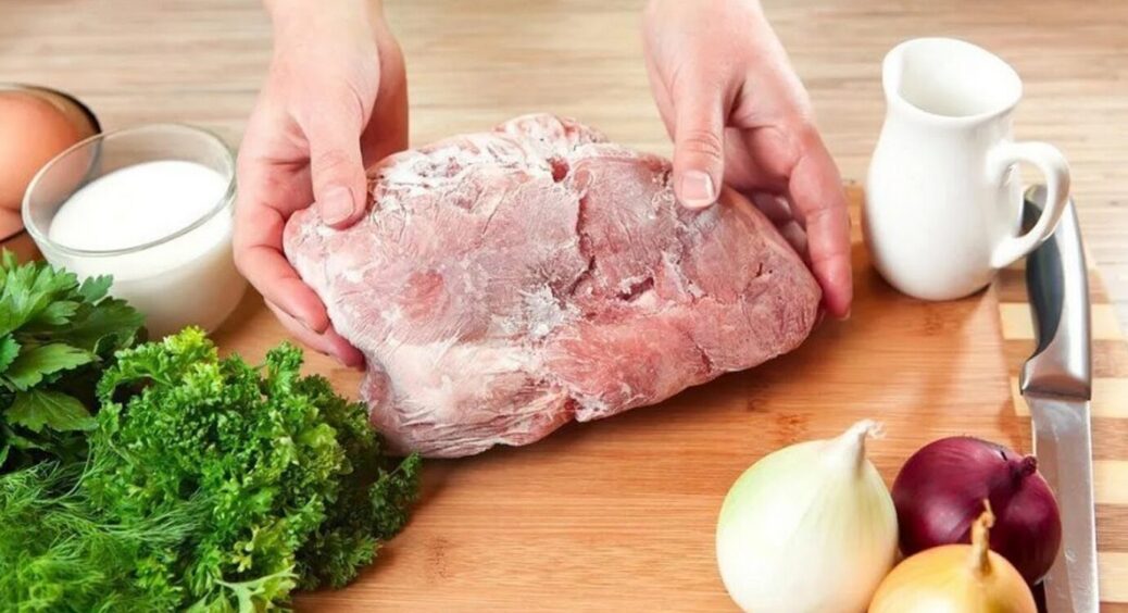 Для свинини, яловичини й курки: маринад 3 в 1 для різних видів мʼяса – найкращий рецепт 