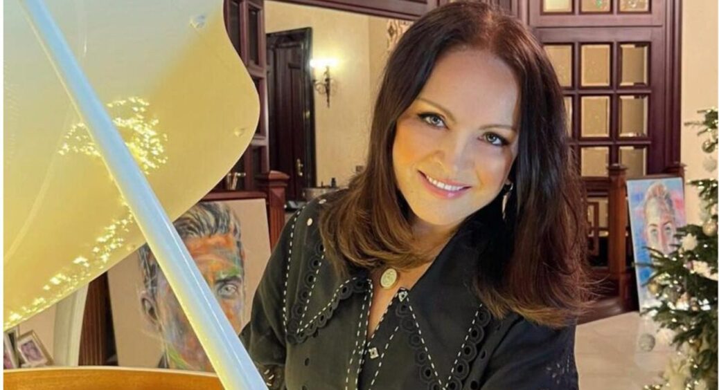 77-річна Софія Ротару вийшла на зв’язок заради онука, який втік за кордон: є, що йому сказати 