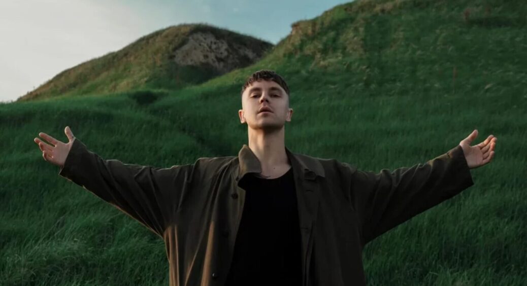 8 років душа в душу: чиє серце підкорив 33-річний Артем Пивоваров – в шлюбі, але приховує? 