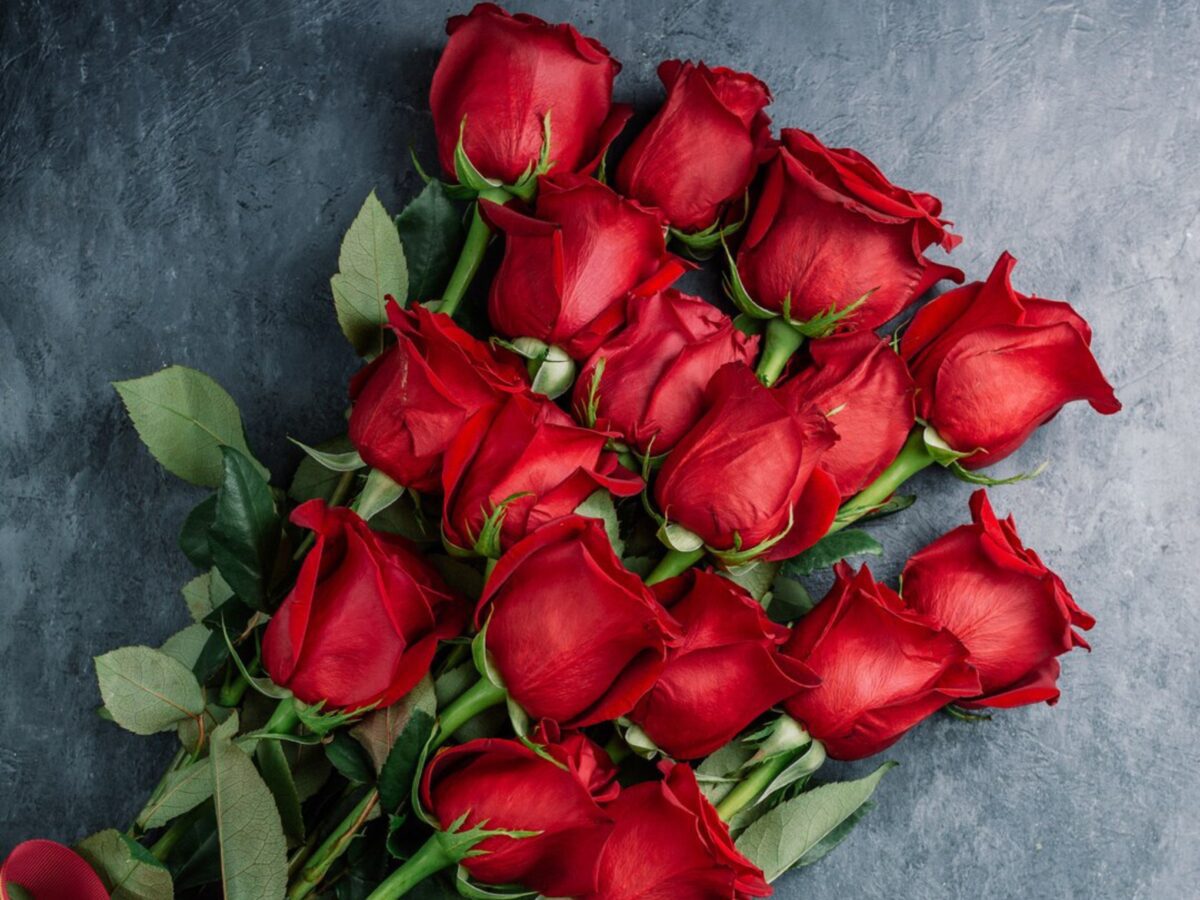 Експерти розповіли, чому не можна тримати вдома троянди