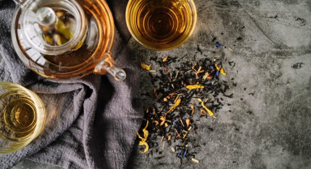 Ця позначка має значення! Як обрати 100-відсотково якісний чай: особлива наліпка підкаже 