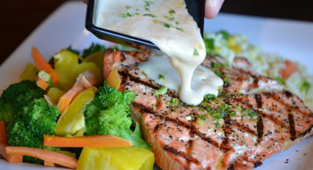 Варіанти романтичної вечері на День закоханих: як зробити все легко, смачно і красиво 