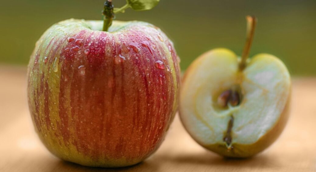 1 дія і яблука, як з картинки: що зробити, щоб плоди були солодкими та не гнили 
