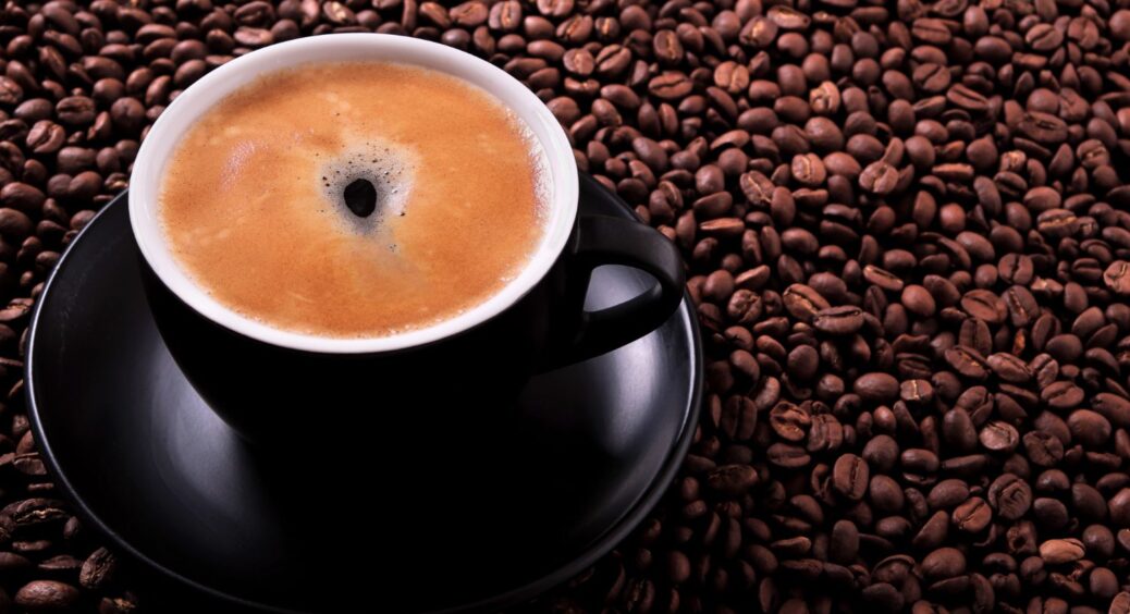 Ось так треба готувати каву в турці, щоб кожен раз виходило ідеально смачно: вдома як у кафе 