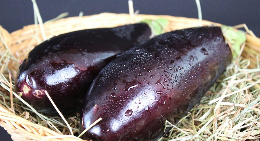 Квіток – 10, баклажан – 1: що заважає вам отримати хороший врожай? Не здогадаєтеся 