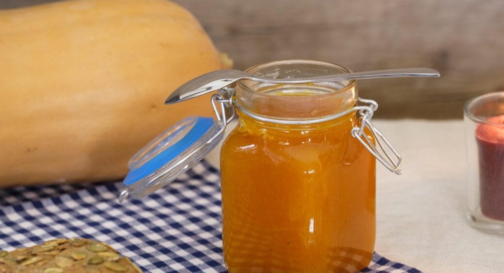 Лимонний джем стане улюбленим десертом всієї сімʼї: простий спосіб приготувати зимові солодощі 