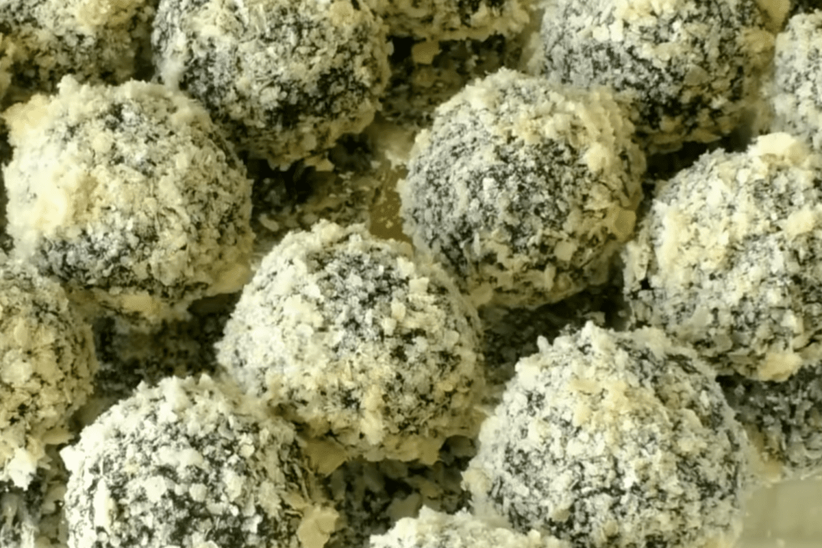 Кулінари розсекретили рецепт легендарного тістечка Їжачки