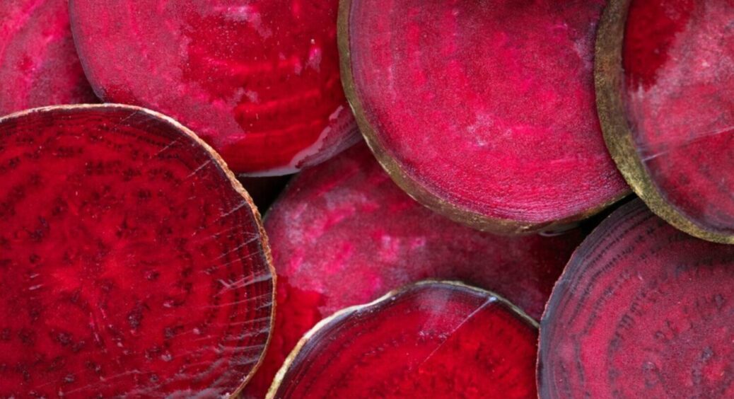 1 незвичний “фокус” або лайфхак “на мільйон”: що додати у воду під час варіння буряка й навіщо 