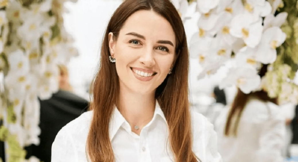 Мама футболіста: Христина Решетнік показала, чим займалась в ніч на понеділок – “Намиваю” 