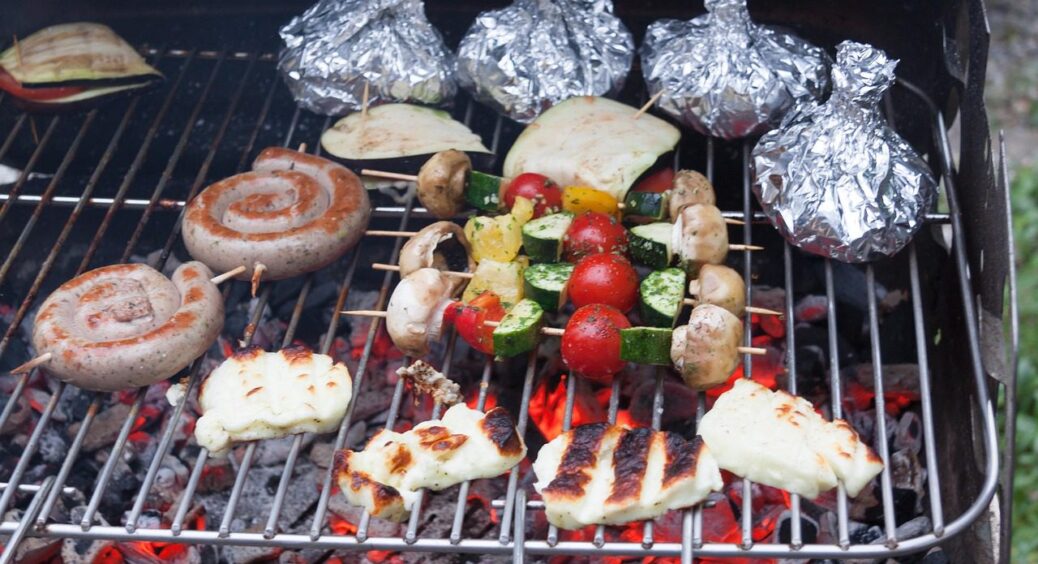 Що не варто запікати у фользі? 4 продукти-виключення – причина вас сильно здивує 