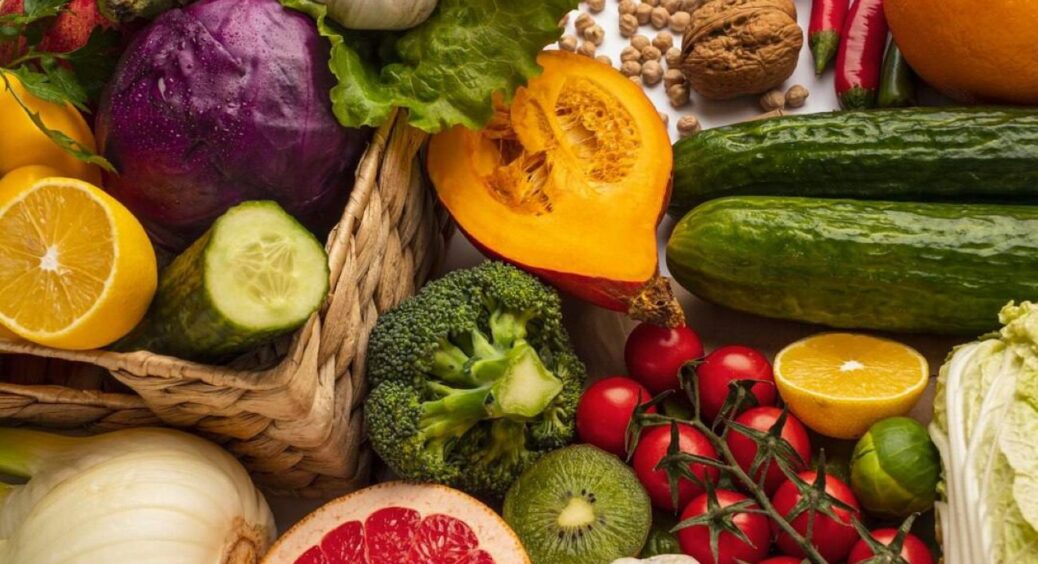 Ці 5 продуктів допоможуть бути здоровішими: що і чому треба включити в раціон навесні 