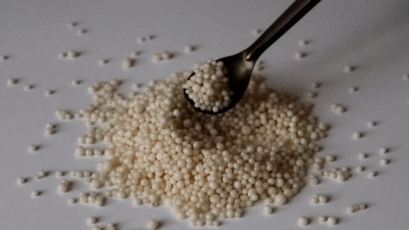 Аграрії розповіли про найкращі підживлення для стимуляції росту цибулі