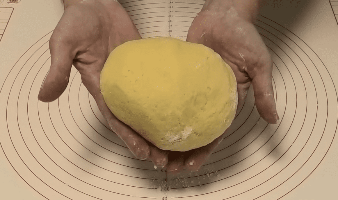 Рецепт смачного закарпатського пирога з двома начинками