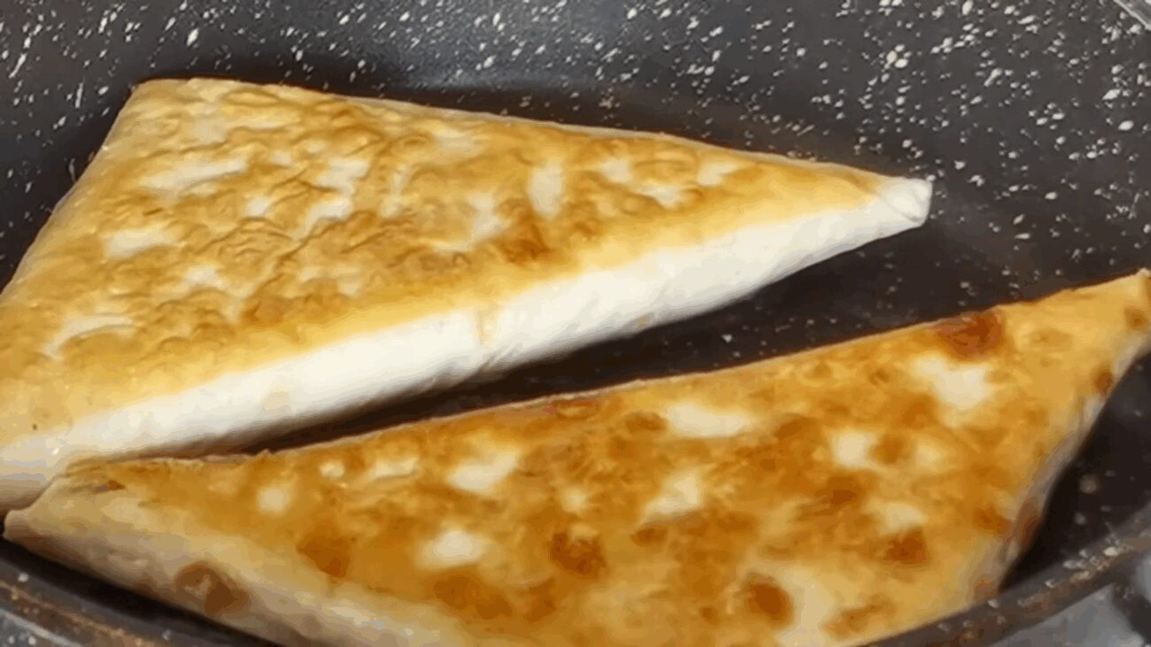 Рецепт лінивих пиріжків з м'ясом за 10 хвилин
