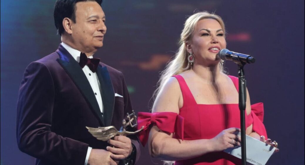 47-річна Камалія возз’єдналася з мільярдером Захуром: колишній не такий вже і колишній? 