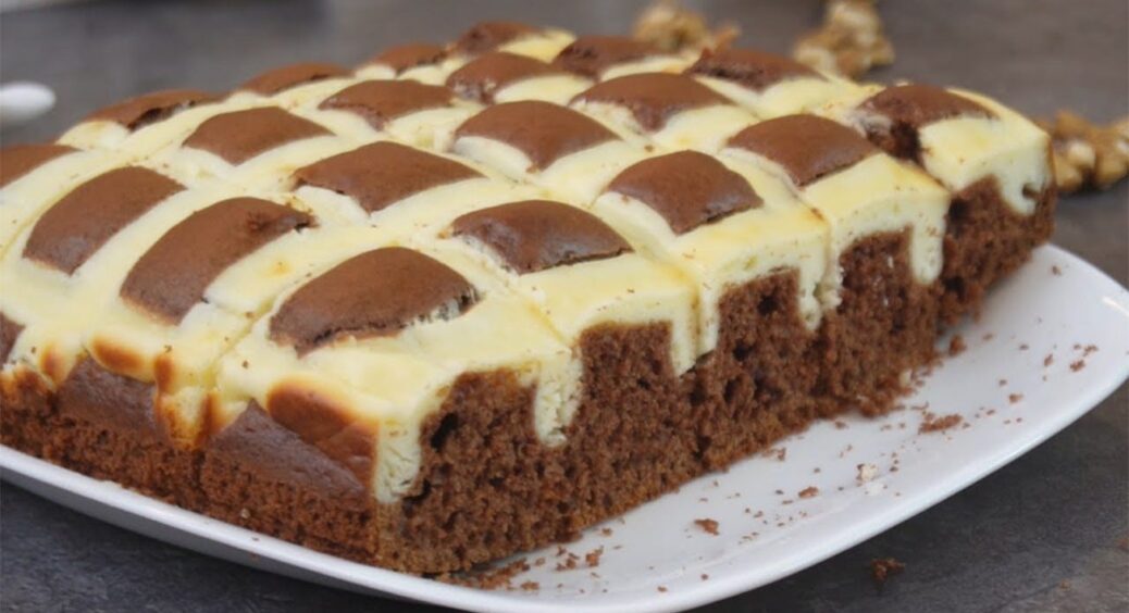 Ці подушки не для спання, а для насолоди: шоколадно-сирний пиріг вражає і смаком, і виглядом 