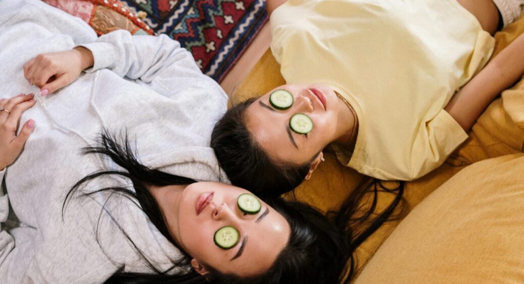 Домашні засоби, що допоможуть прибрати розтяжки на шкірі: 2 дієвих методи впоратися з цим 