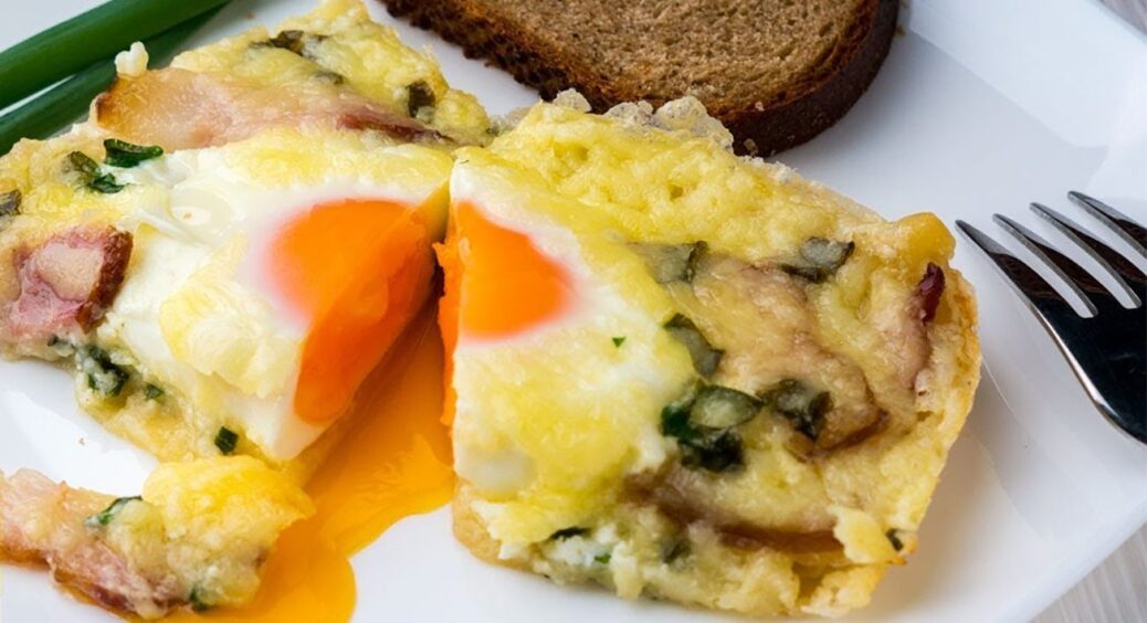 Начебто і яєчня, а насправді набагато краще й ситніше: оригінальний сніданок за 15 хвилин 