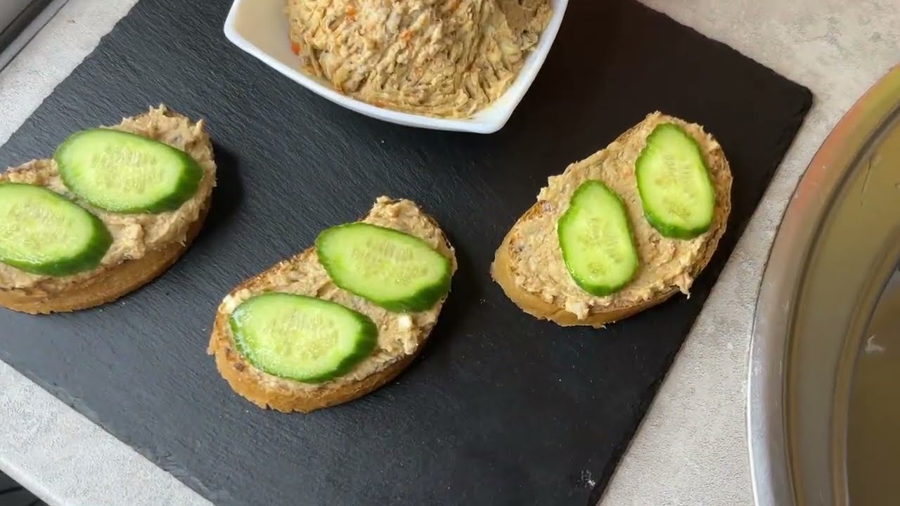 Рецепт ніжного паштету з горбуші та кисломолочного сиру