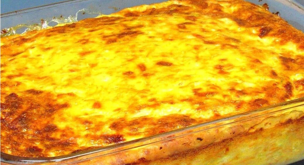 Натерли кабачки з грядки, додали сир, і виходить супер-запіканка! Рецепт з 5-х інгредієнтів 
