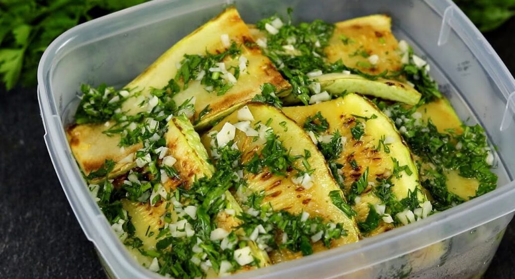 Подруга з Іспанії навчила готувати кабачки! Рецепт, який випрошували усі гості 
