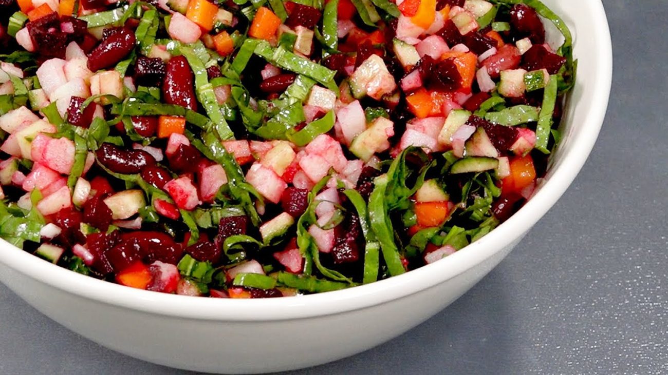 Рецепт смачного і свіжого салату Вінегрет по-літньому