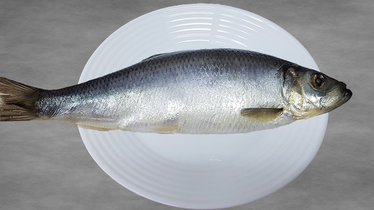 Кулінари розсекретили, як правильно чистити оселедець, щоб не було кісточок