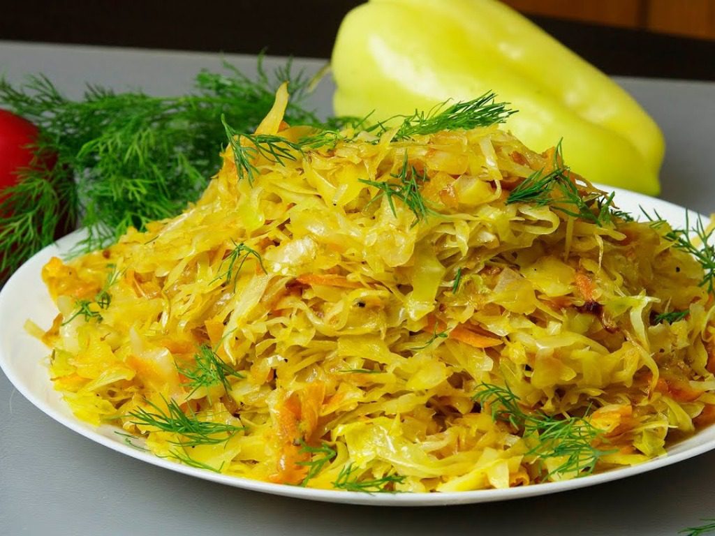 Начинка з тушкованої капусти для домашніх смажених пиріжків