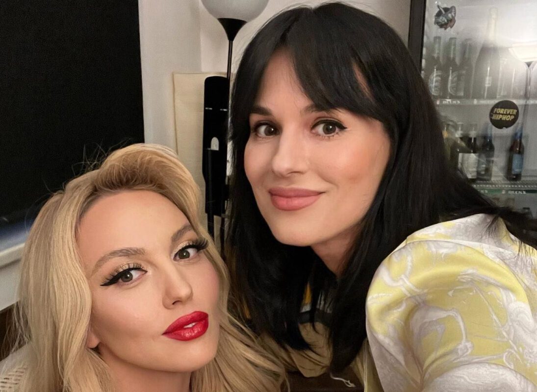 Маші Єфросиніній та Олі Поляковій подарували цуциків