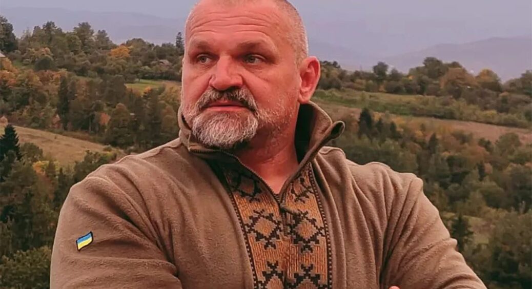 Всього 3 роки сімейного щастя та первісток: 51-річний Василь Вірастюк пригадав першу дружину 