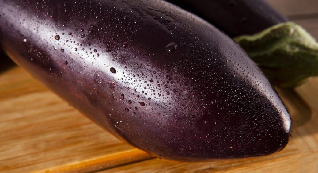 З року в рік саджаю лише їх: 3 сорти баклажанів, які обирають всі – соковитіше не знайти 