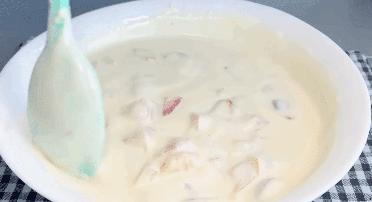 Рецепт смачного і ніжного літнього десерту у стаканчиках