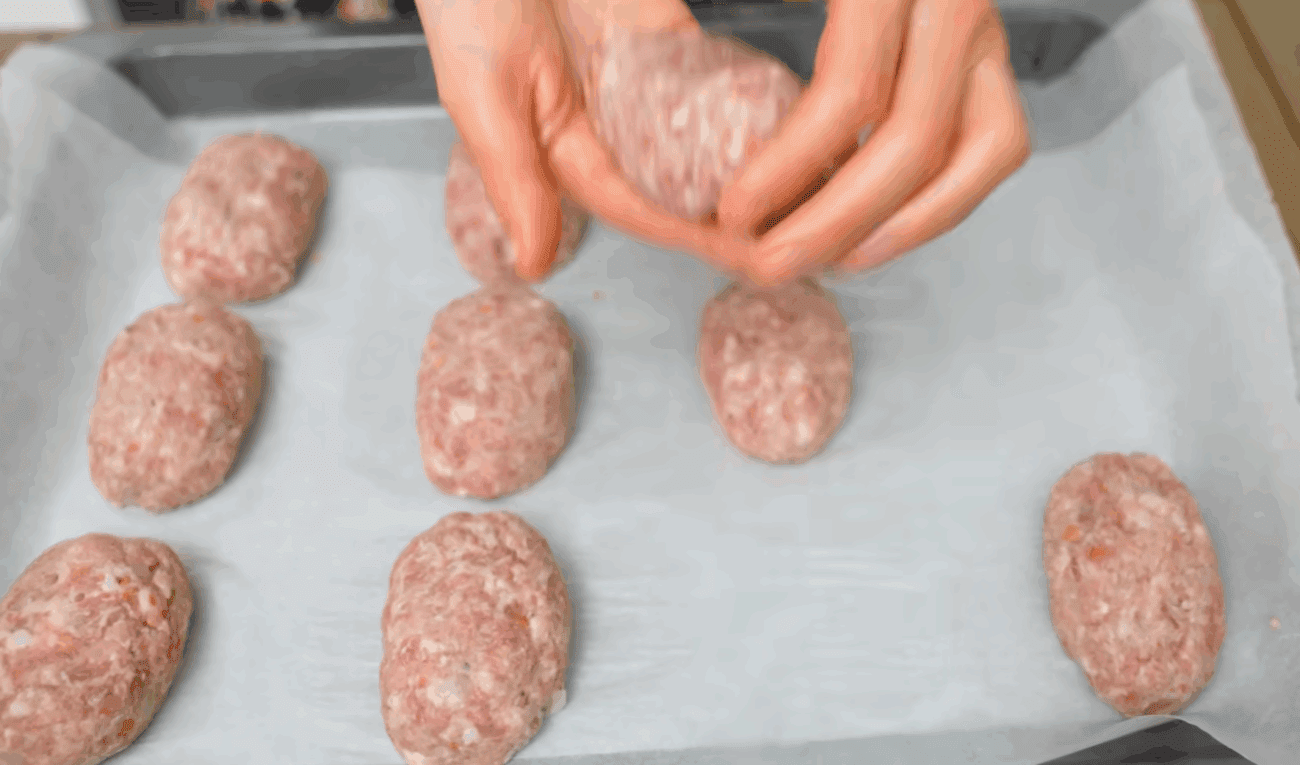 Рецепт дуже соковитих і пишних котлет зі свинини