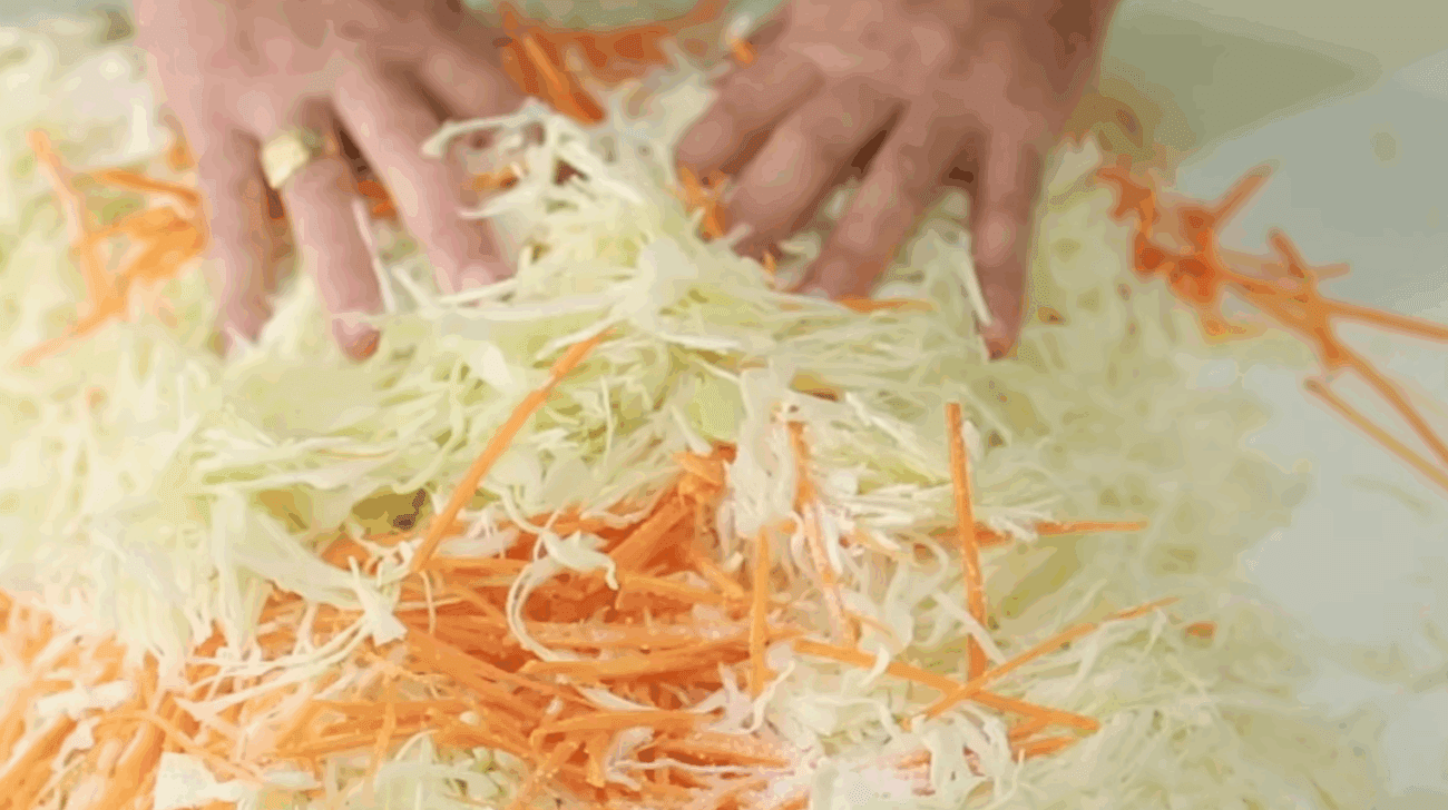 Господиня розповіла, коли квасити капусту за місячним календарем