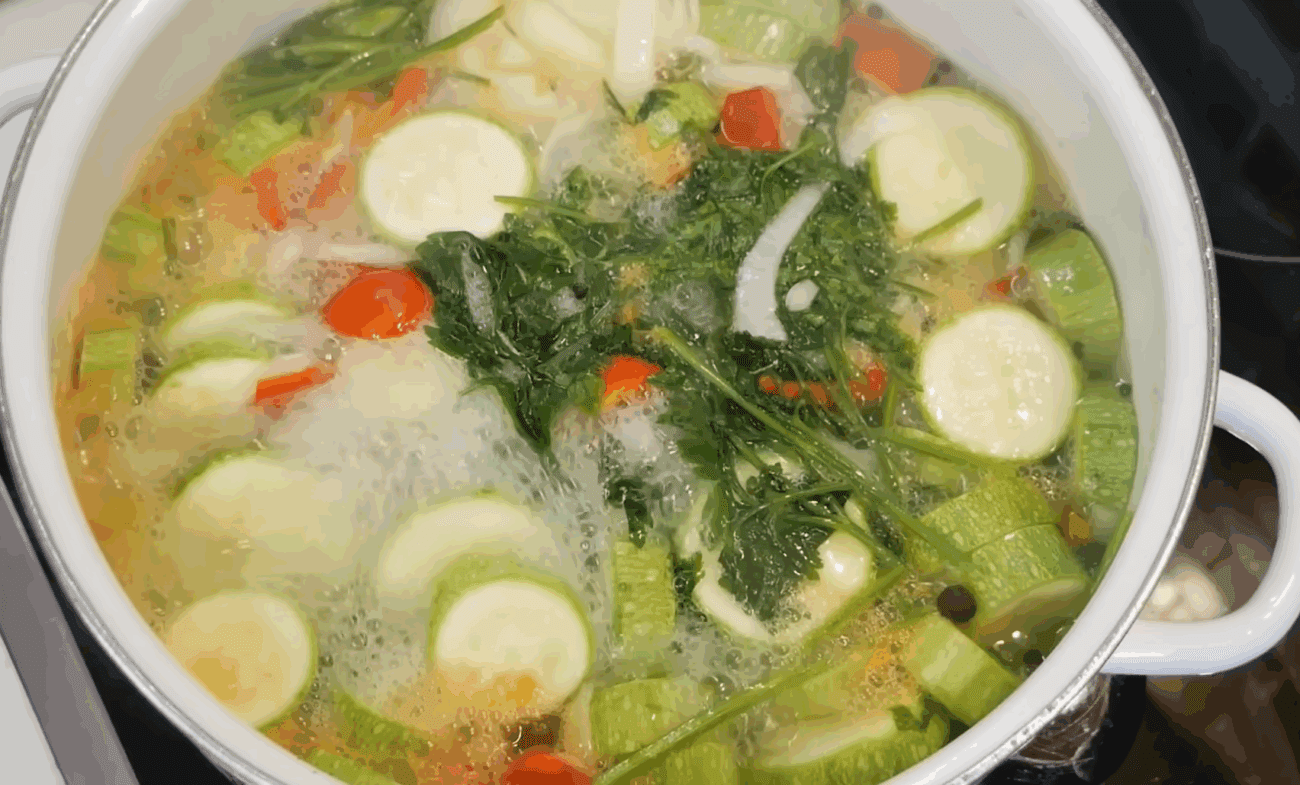 Рецепт дуже смачних і пряних кабачків на зиму по-угорськи