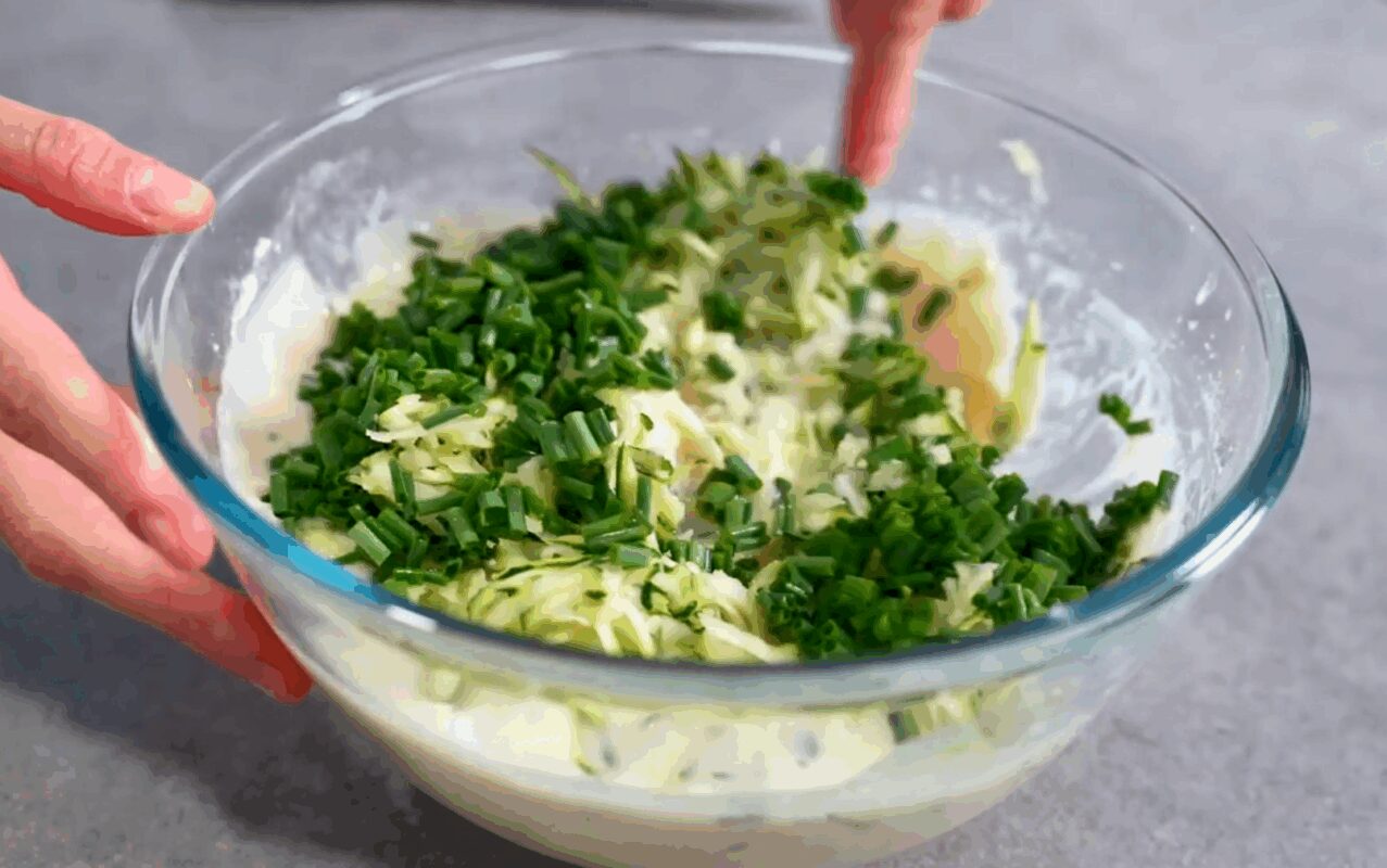 Рецепт простої і швидкої вечері з картоплі та кабачків