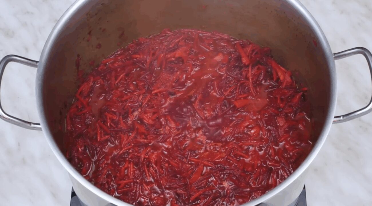 Рецепт смачної і насиченої борщової заправки на зиму