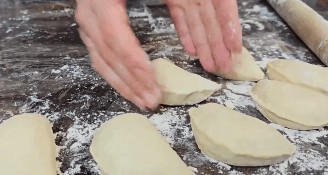 Експерти розповіли, як зробити смачне тісто для вареників