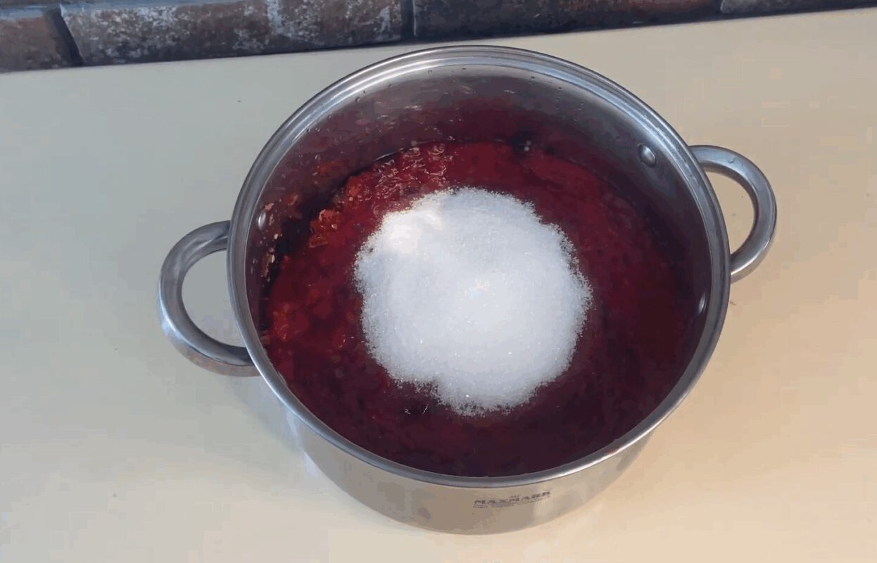 Рецепт смачного і пікантного сливового соусу Ткемалі на зиму