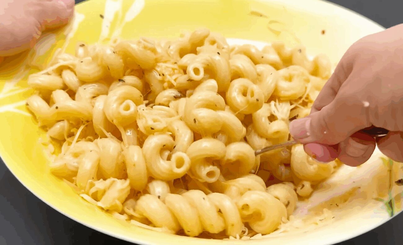 Рецепт швидкої і смачної запіканки з макаронами і яйцями