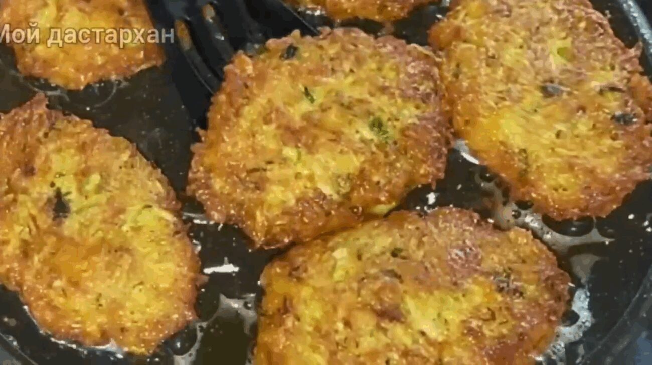 Кулінари розповіли, як з кабачка і вівсянки приготувати смачні котлети