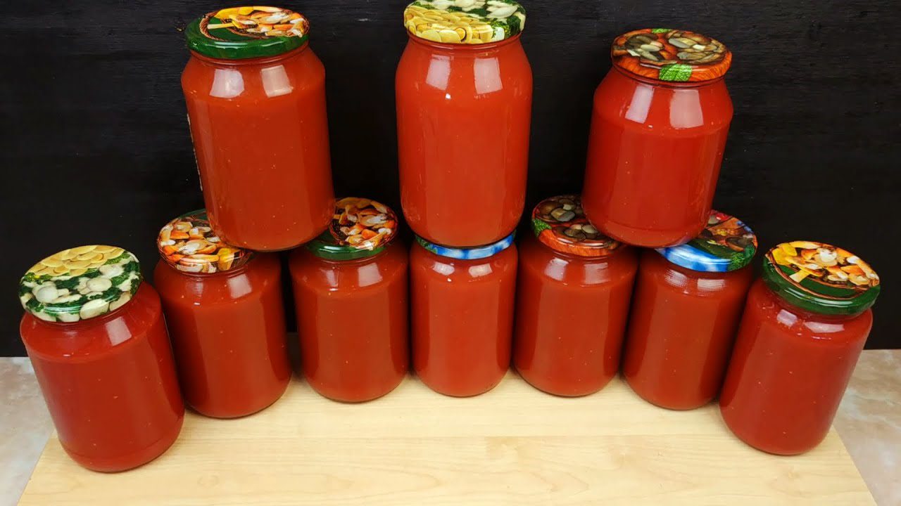 Кулінари розповіли, як приготувати томатний сік на зиму в домашніх умовах Кулінари розповіли, як приготувати томатний сік на зиму в домашніх умовах