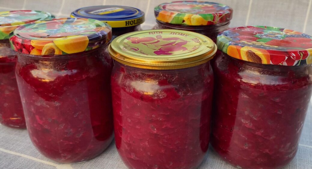 Зробіть це з буряком і додайте перець. Соковитий салат по-чернігівськи на зиму 2026 