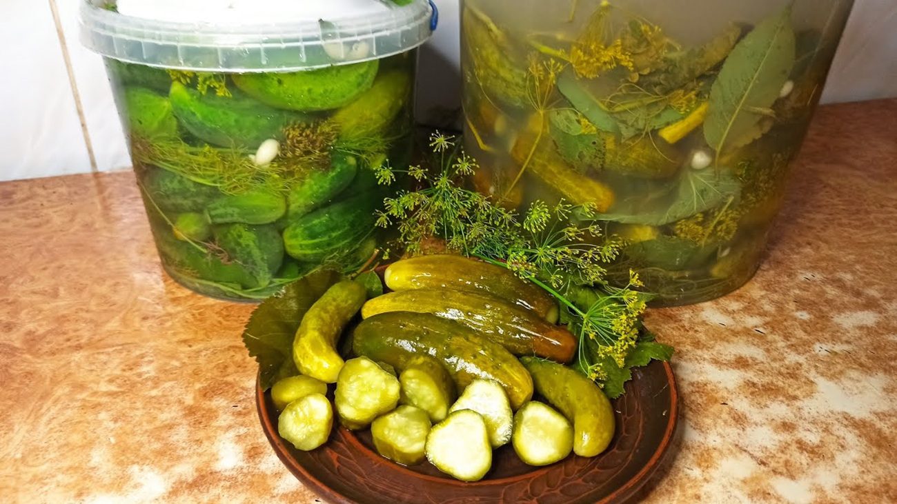 Рецепт дуже смачних і хрумких квашених огірків на зиму