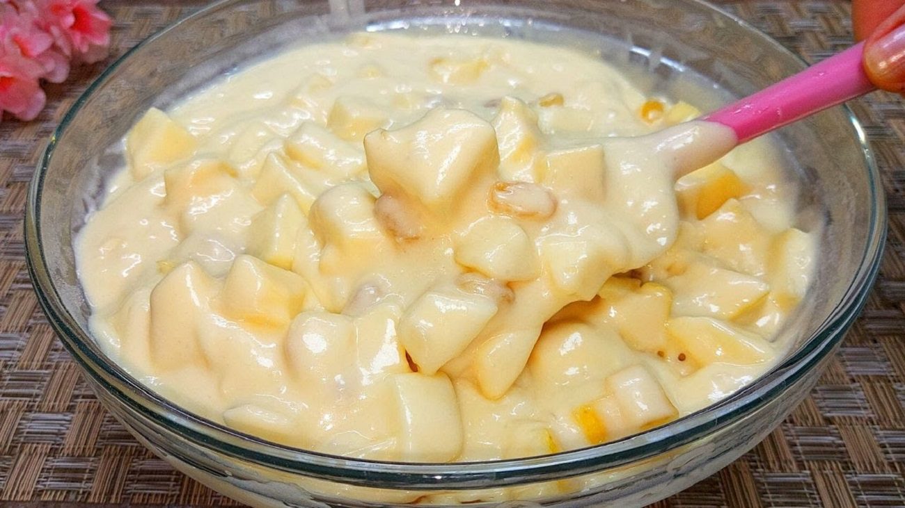 Рецепт швидкого і смачного пирога з яблуками на молоці